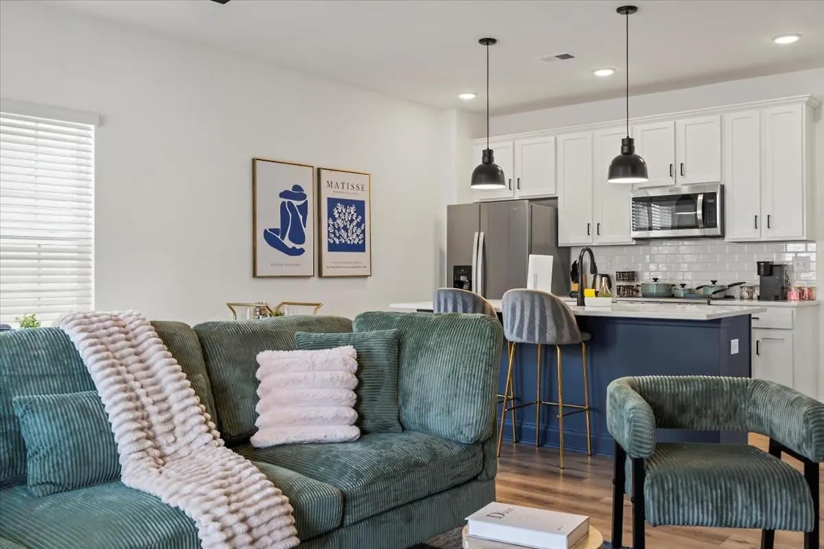 Luxe King 3Br Townhouse Mins To Uptown Charlotte别墅 夏洛特