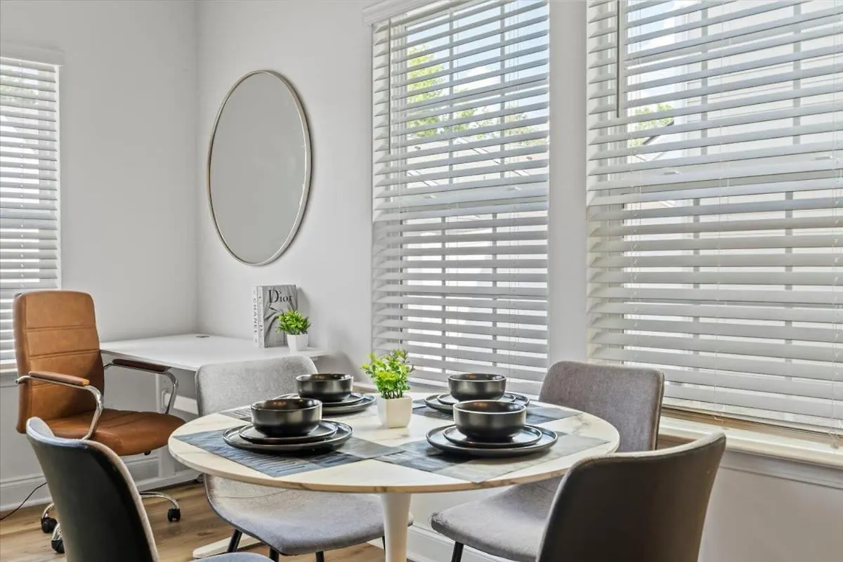 Luxe King 3Br Townhouse Mins To Uptown Charlotte别墅 度假居